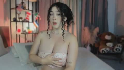 Snapshot of dalylarose chatting on July 11, 1:25 pm Dalyla online show from July 11, 1:25 pm