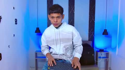 damar_felipe online show from November 15, 4:32 am