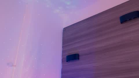         online show from February 13, 6:09 am