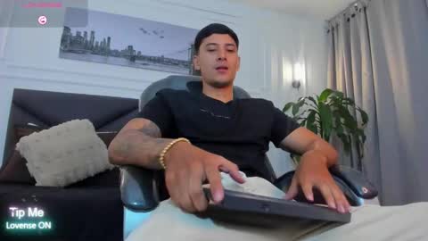 DAMIAN online show from November 6, 10:16 am