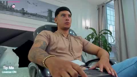 DAMIAN online show from January 16, 1:26 pm