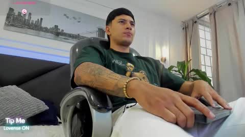 DAMIAN online show from February 17, 12:23 pm