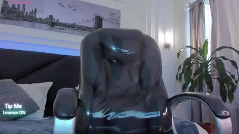 DAMIAN online show from March 27, 2:50 pm