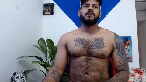 damian64436171 online show from January 4, 9:41 pm