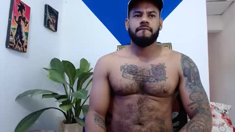 damian64436171 online show from January 15, 2:46 pm