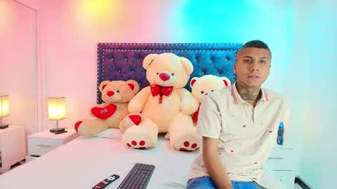 DAMIAN AND ROXANNE.  online show from October 8, 12:36 pm