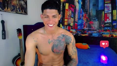 Snapshot of damian_latinxxx chatting on January 12, 9:51 am Damian online show from January 12, 9:51 am