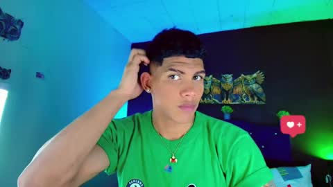 Snapshot of damian_latinxxx chatting on February 28, 3:15 am Damian online show from February 28, 3:15 am