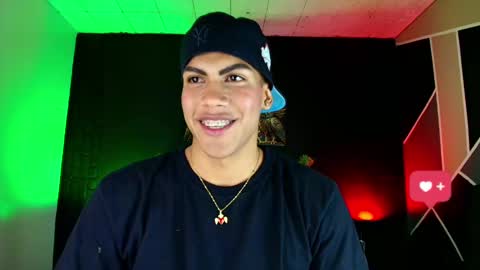 Snapshot of damian_latinxxx chatting on March 2, 3:02 am Damian online show from March 2, 3:02 am