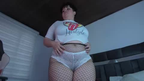 damian_rock_ online show from September 22, 8:22 pm