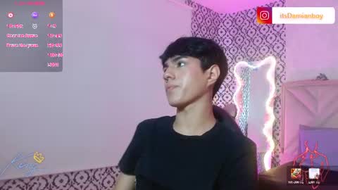 Snapshot of damian_tay1 chatting on June 27, 12:22 pm damian_tay1 online show from June 27, 12:22 pm