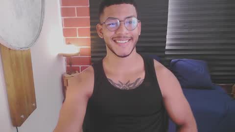 instagram damiannreed. online show from February 17, 4:04 pm