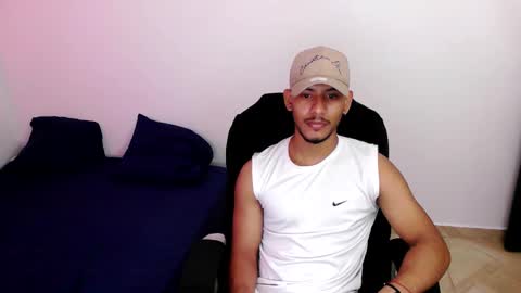 instagram damiannreed. online show from February 25, 4:49 pm