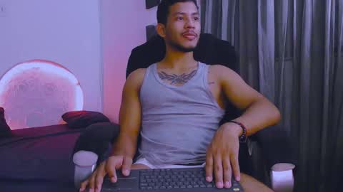 instagram damiannreed. online show from March 15, 5:02 am