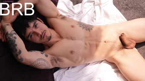 insta damn8   --------  online show from January 25, 2:58 am