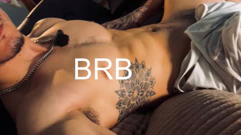 insta damn8   --------  online show from October 29, 1:19 am