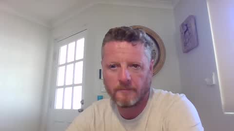 Snapshot of damjmar chatting on December 3, 2:41 am damjmar online show from December 3, 2:41 am