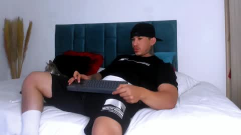 INSTAGRAM  DAMMIANMILLEROFICIAL online show from November 12, 3:29 am