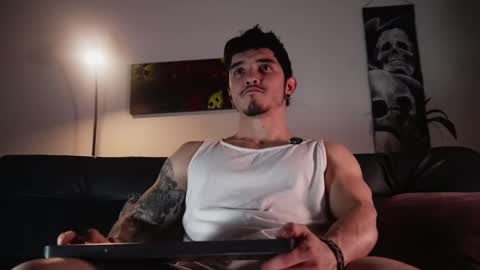 insta damn8   ---         -----  online show from May 2, 11:32 pm