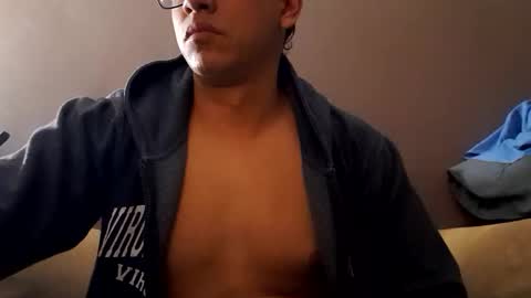 Snapshot of damnsexy0102 chatting on February 9, 4:38 am DamnSexy0102 online show from February 9, 4:38 am