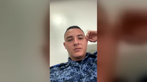 damon_dionisios online show from April 27, 3:21 pm