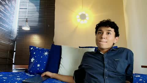 Damon  Salvatore online show from April 1, 7:33 pm