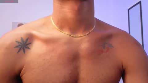 Snapshot of damonblackj chatting on November 8, 10:19 pm Damon online show from November 8, 10:19 pm