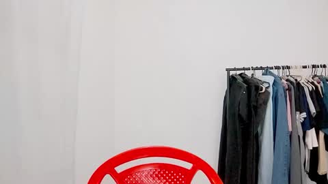 Snapshot of dan_blous chatting on February 22, 11:58 pm Diane Blosson online show from February 22, 11:58 pm