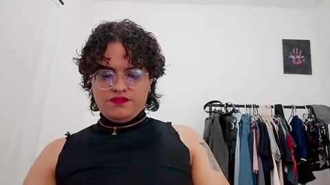 Snapshot of dan_blous chatting on March 2, 11:44 pm Diane Blosson online show from March 2, 11:44 pm