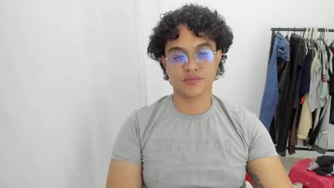 Diane Blosson online show from April 21, 2:51 am