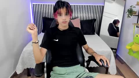 Snapshot of dan_copers chatting on September 11, 1:55 pm D A N online show from September 11, 1:55 pm