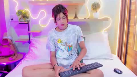 Snapshot of dan_copers chatting on October 14, 1:45 pm D A N online show from October 14, 1:45 pm