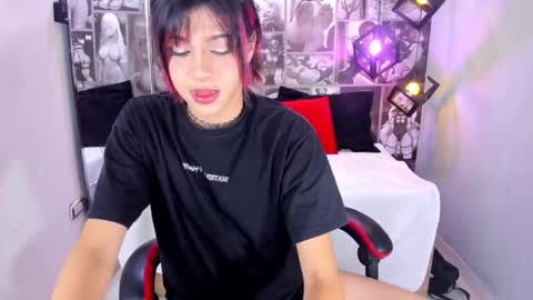 Snapshot of dan_copers chatting on November 30, 12:36 am D A N online show from November 30, 12:36 am