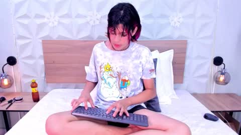 Snapshot of dan_copers chatting on December 5, 1:03 am D A N online show from December 5, 1:03 am