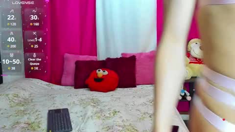 Snapshot of dan_scoott chatting on January 6, 9:54 pm Danny online show from January 6, 9:54 pm