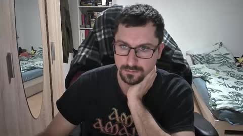 King Dan online show from November 9, 7:34 pm