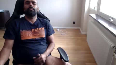 dan_the_man43 online show from April 25, 7:22 am