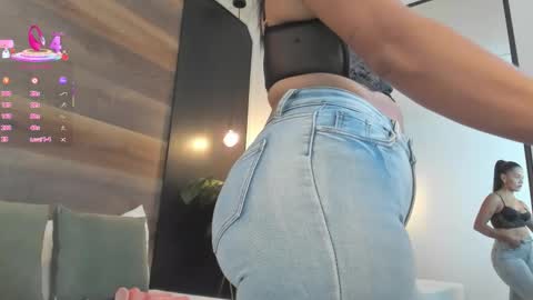 D A N A  online show from February 3, 7:19 pm