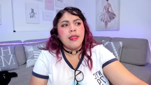 dana_sophiia online show from April 18, 4:38 am