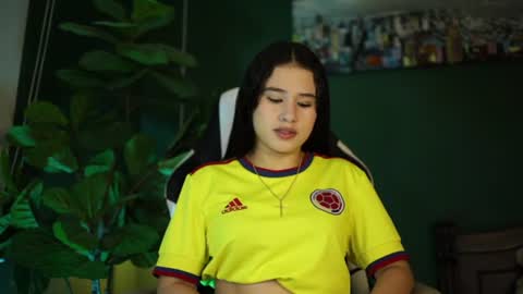 Snapshot of danaa_rousee_ chatting on June 23, 6:17 pm Dana Rouse online show from June 23, 6:17 pm