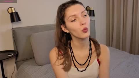 danaaddams online show from November 19, 8:31 pm