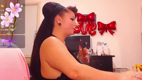 dana online show from February 17, 8:26 pm