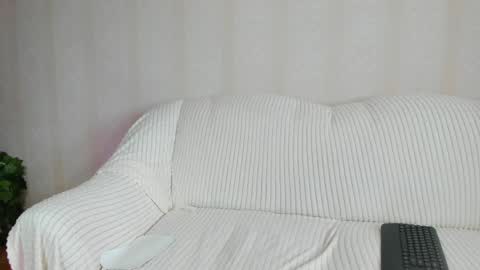 Snapshot of danajhonson chatting on May 20, 6:52 am danajhonson online show from May 20, 6:52 am