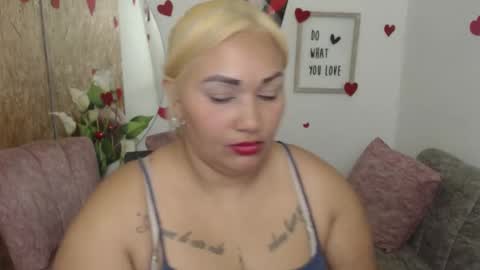 danalaleska online show from October 14, 3:57 pm