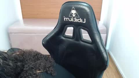 Danatella  online show from November 5, 1:55 pm