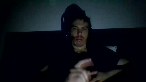 Snapshot of dane950804 chatting on June 15, 4:04 am dane950804 online show from June 15, 4:04 am