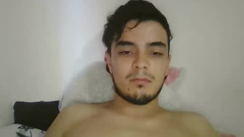 Snapshot of dani_42017 chatting on December 11, 11:51 am dani_42017 online show from December 11, 11:51 am