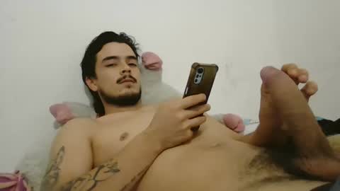 Snapshot of dani_42017 chatting on March 7, 9:27 pm dani_42017 online show from March 7, 9:27 pm