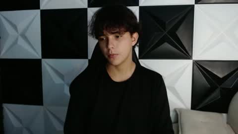 Snapshot of dani_cumboy chatting on December 13, 1:48 am dani_cumboy online show from December 13, 1:48 am