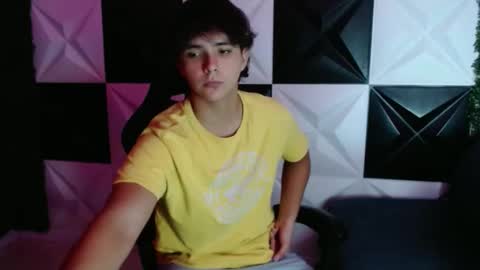 Snapshot of dani_cumboy chatting on January 14, 3:32 am dani_cumboy online show from January 14, 3:32 am